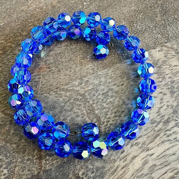 Iridescent Vibrant Peacock Blue Faceted Bead Wrap Bracelet - Picture 2 of 5